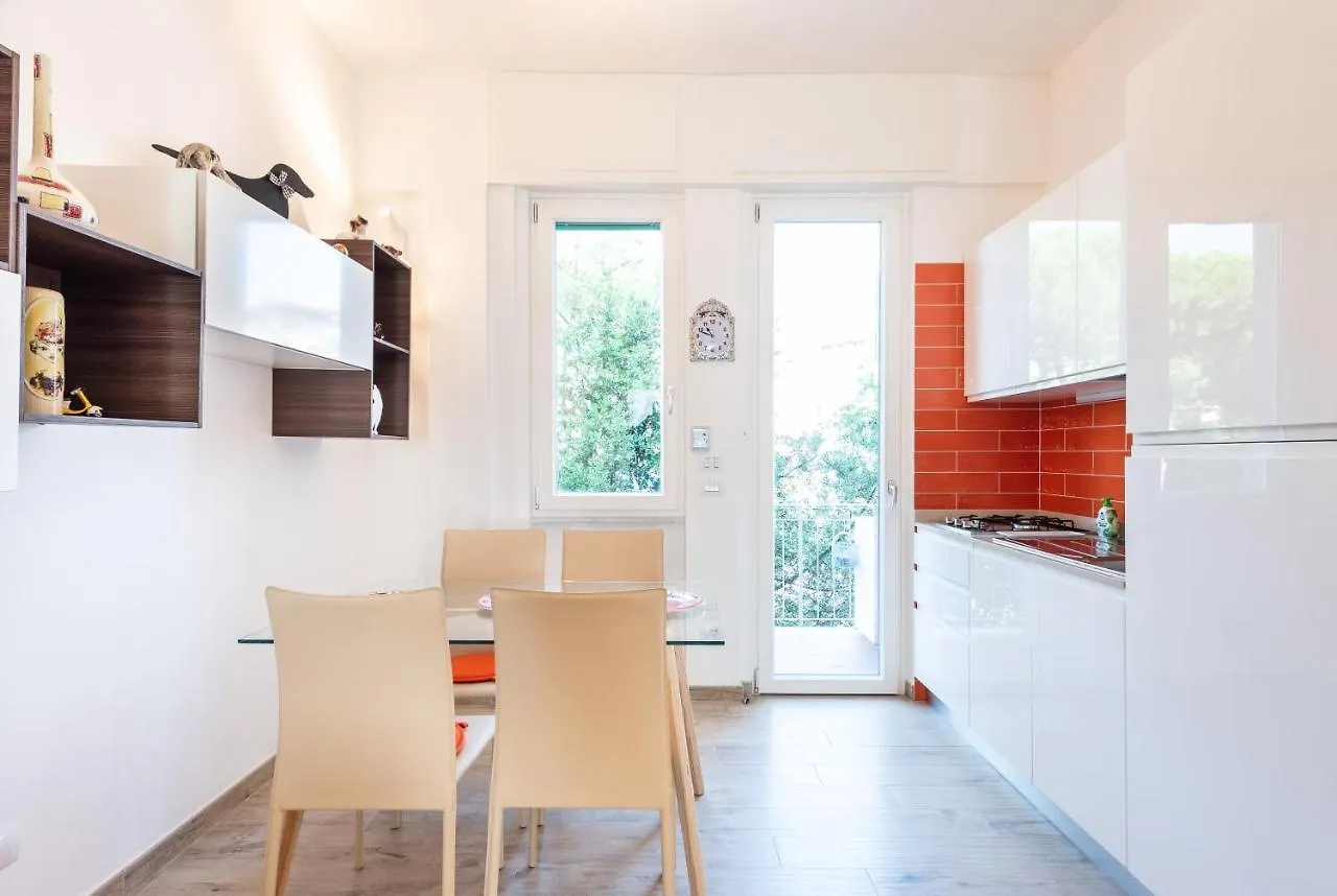 Modern Flat Alberti Arno River Lift&Terraces Firenze 0*,  Italia